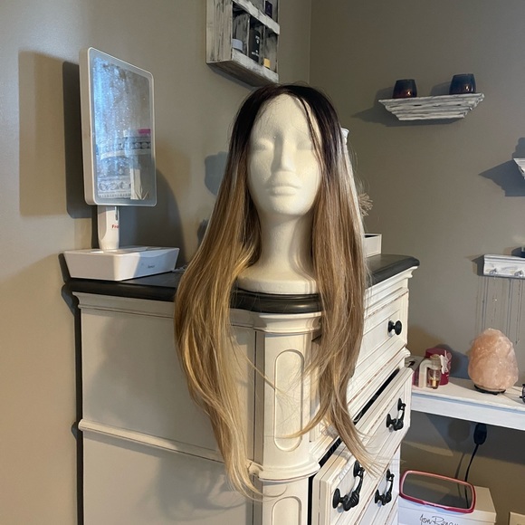 Wig - Picture 2 of 2